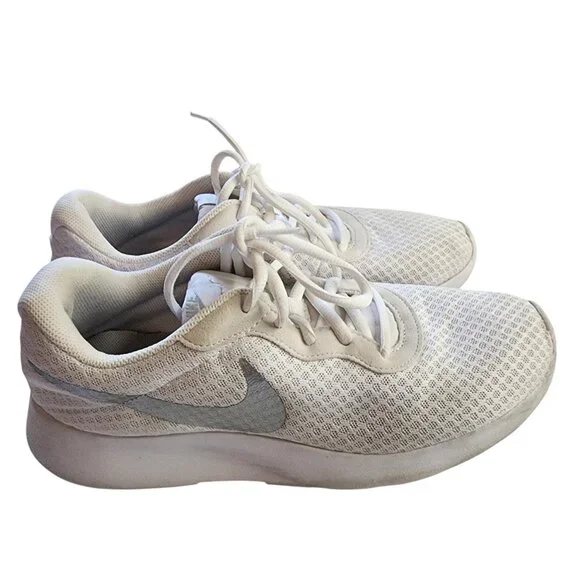 Nike Tanjun White/Metallic Silver Women's Sneaker Size 10 - Picture 2 of 6